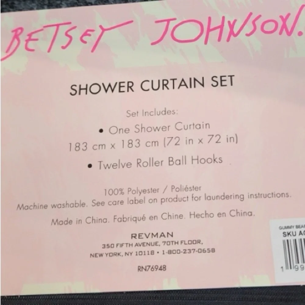 Betsey Johnson Shower Curtain Set Jelly Gummy Bear Black Hooks 12 Hooks Set